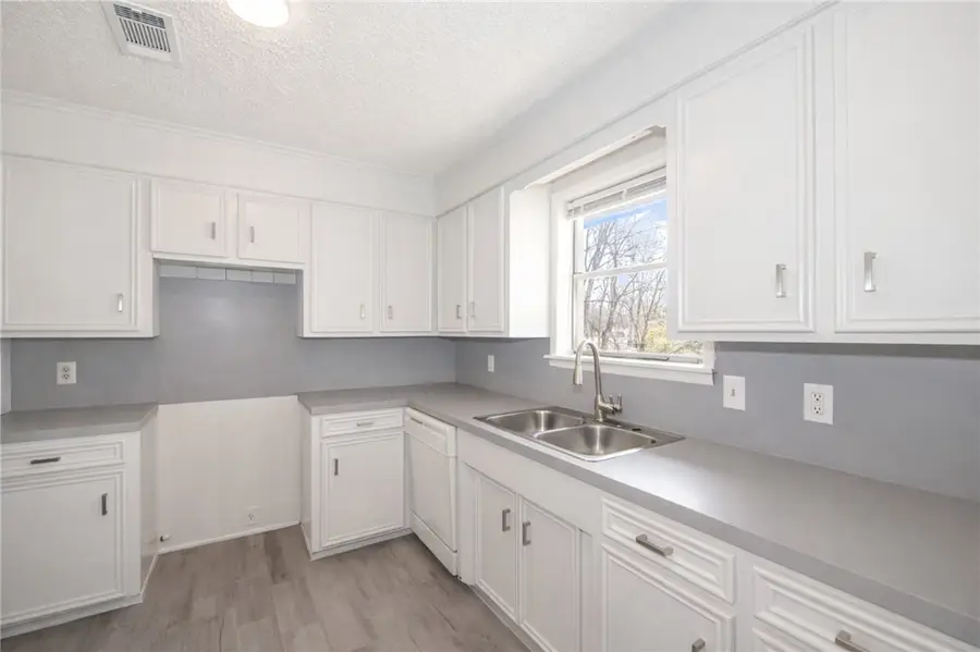 410 S Temple Street, Caldwell, TX 77836 - #2