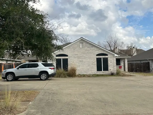 1409-1411 Western Oaks Court, Bryan, TX 77807 - Image #2