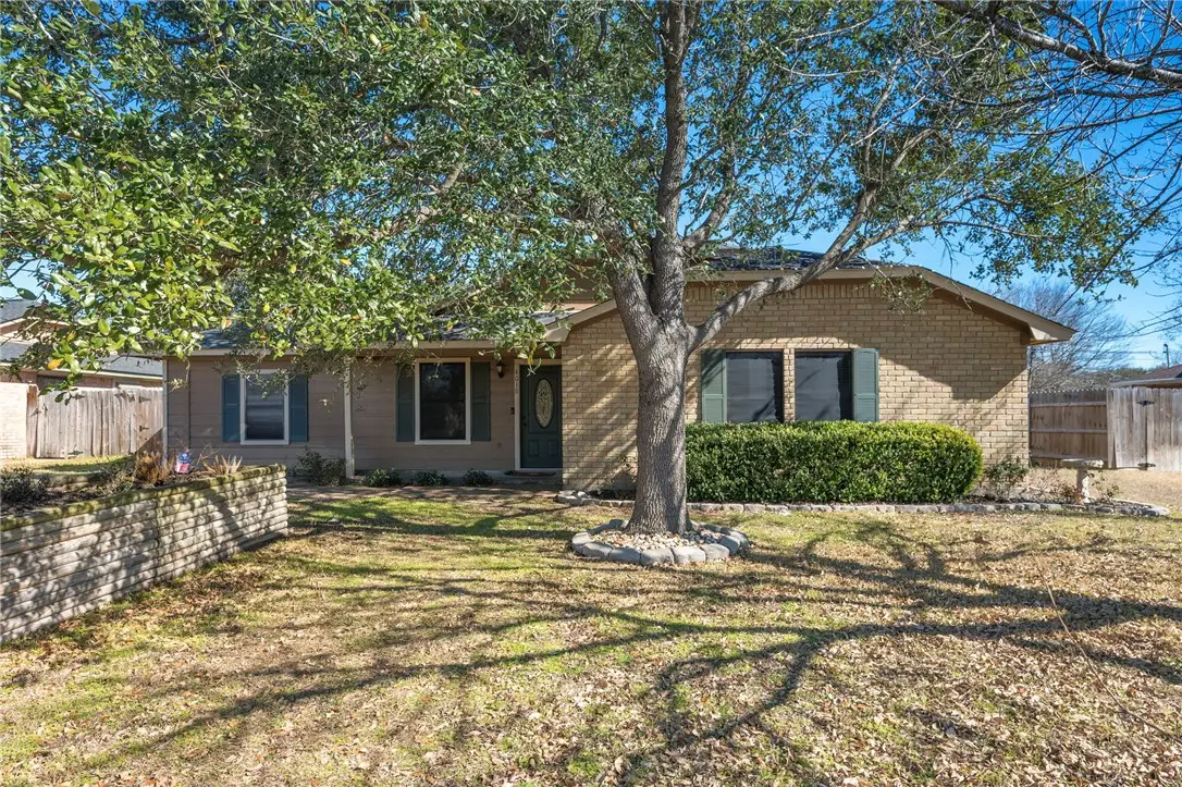 4018 Kenwood Drive, Bryan, TX 77802 - Image #1