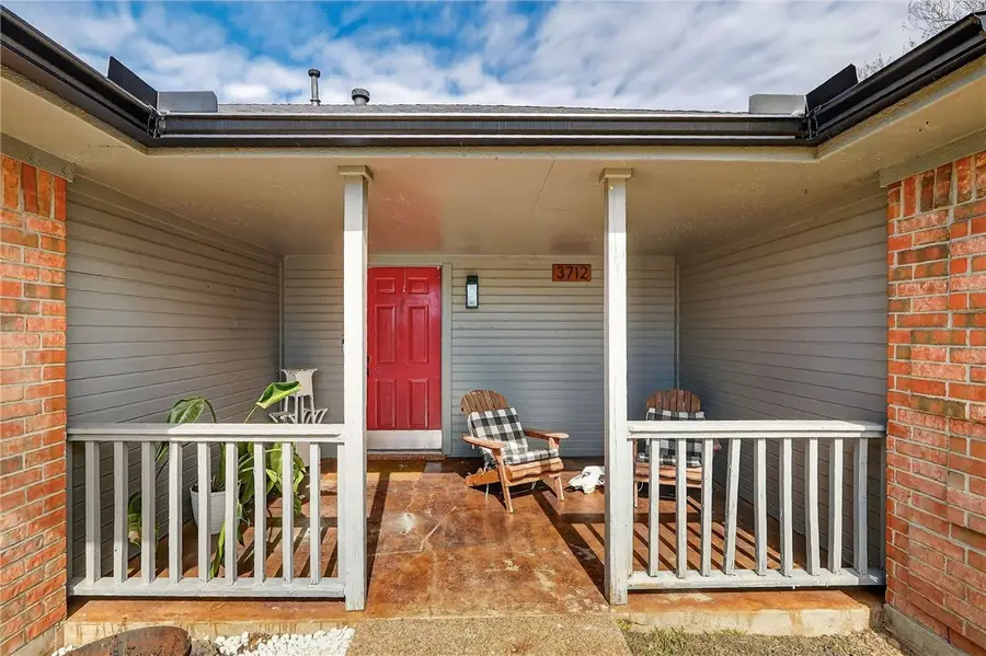 3712 Ravenwood Drive, Bryan, TX 77802 - Image #3