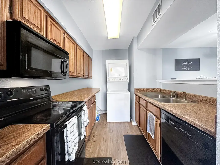 2101 Barak #17 Lane, Bryan, TX 77802 - Image #2