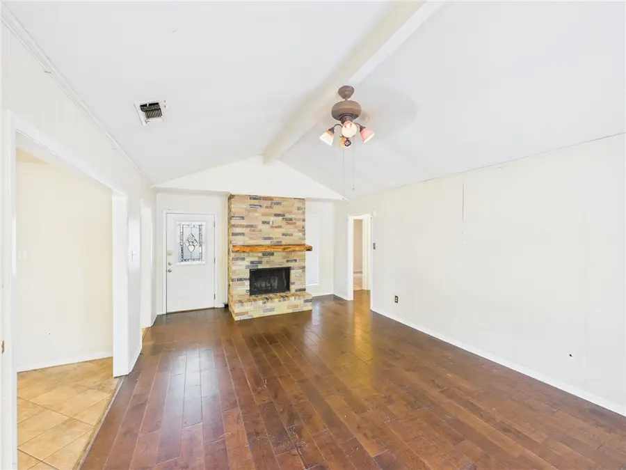 3015 Westwood Main Drive, Bryan, TX 77807 - Image #2