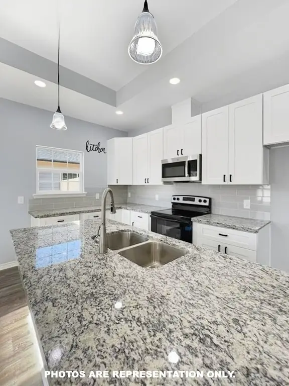 405 Martin Luther King Jr Street, Franklin, TX 77856 - #2