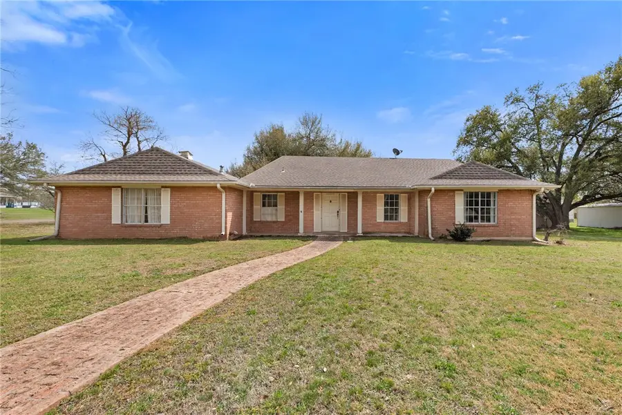 608 E Barton Street, Calvert, TX 77837 - #2