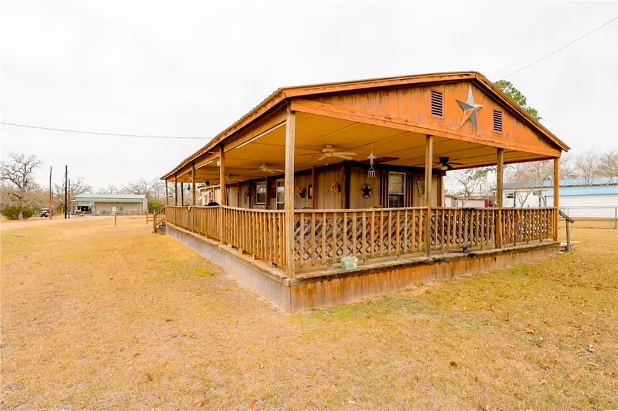 301 Glennwood Circle, Somerville, TX 77879 - #2