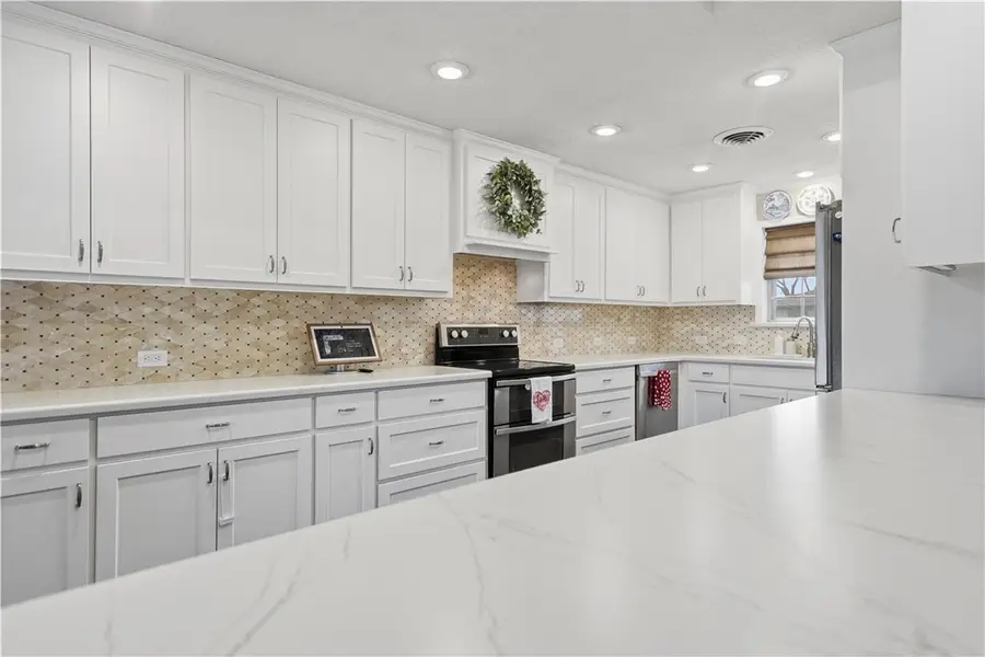 2007 Geney Street, Brenham, TX 77833 - #2