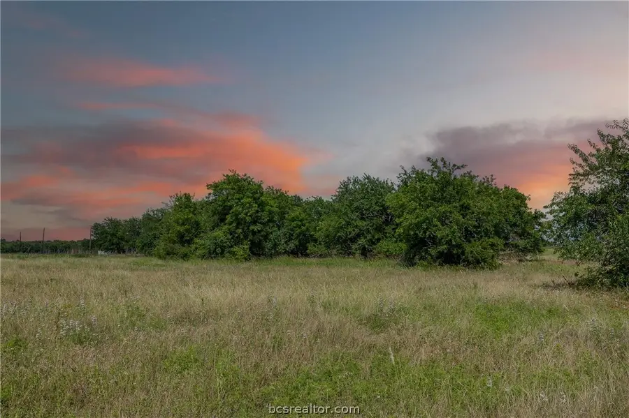 317 Memory Lane, Burton, TX 77835 - #2