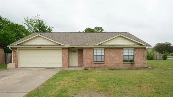 1200 Hardwood Lane, College Station, TX 77840