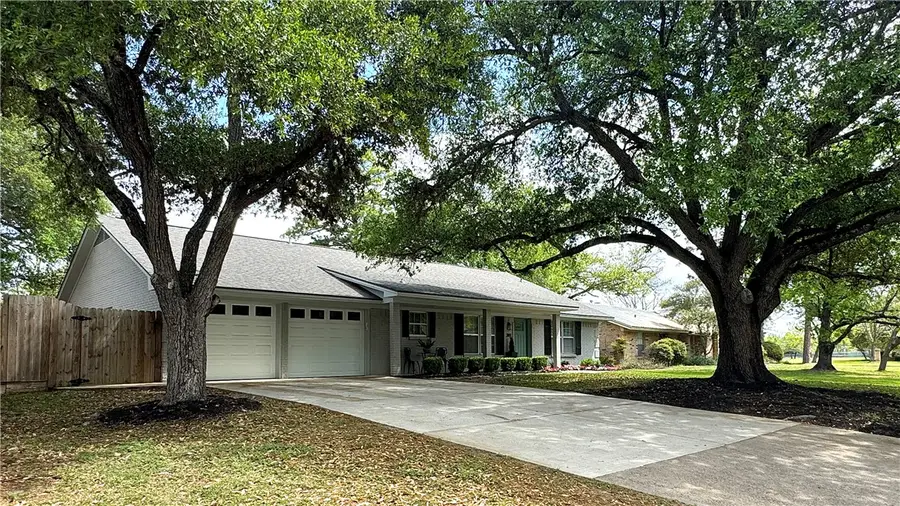 3811 Carter Creek, Bryan, TX 77802 - #2