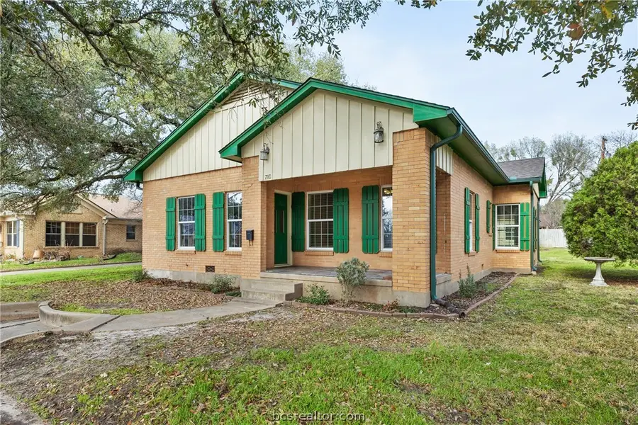 710 E 32nd Street, Bryan, TX 77803 - #2