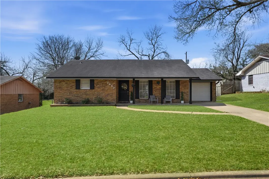 2412 Airline, Brenham, TX 77833 - #1