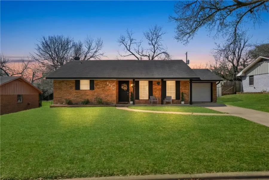 2412 Airline, Brenham, TX 77833 - #2