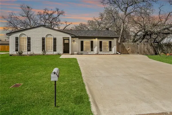 1203 Hawk Tree Drive, College Station, TX 77845