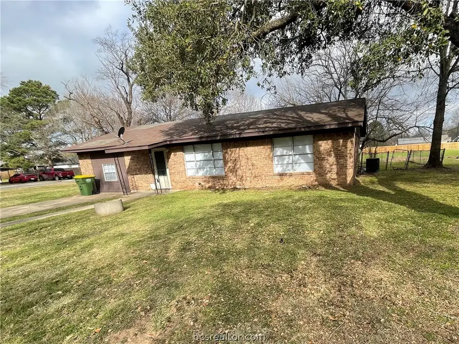 508 Rose Marie Boulevard, Hearne, TX 77859 - #3