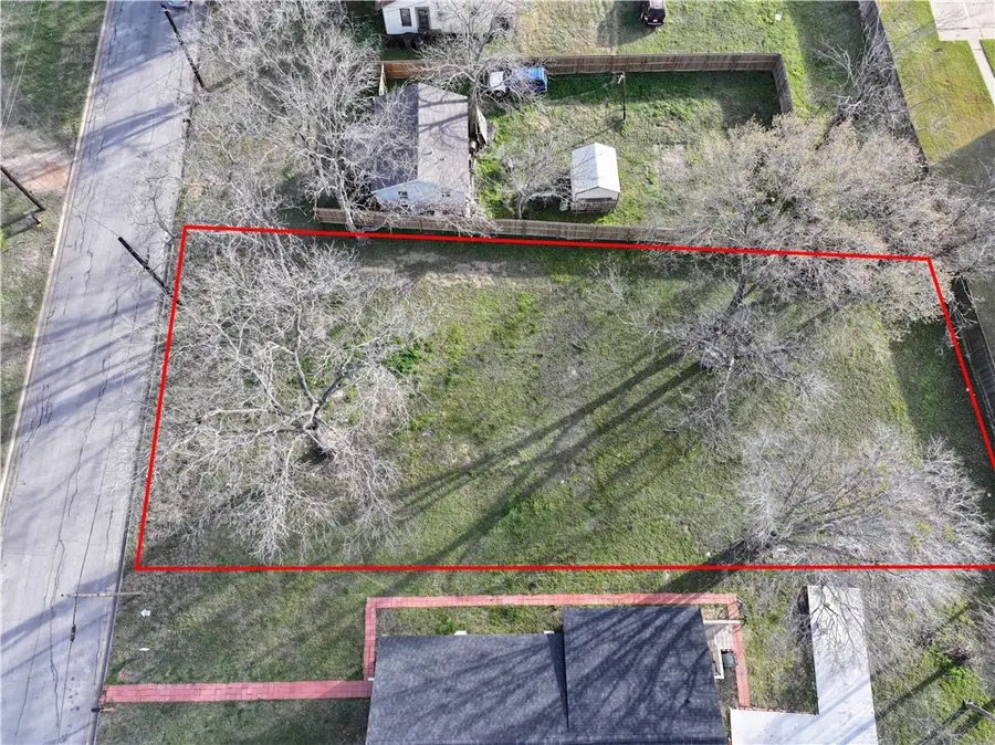 806 N Washington Avenue, Bryan, TX 77803 - #2