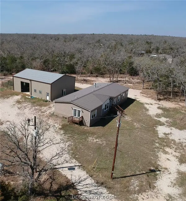 100 Patriots Place, Somerville, TX 77879