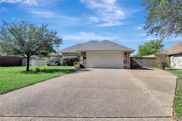 2804 Pueblo Court N, College Station, TX 77845