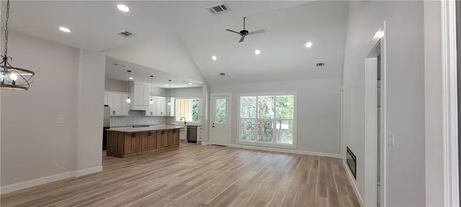 2792 Yorkshire Trail, Franklin, TX 77856 - #3