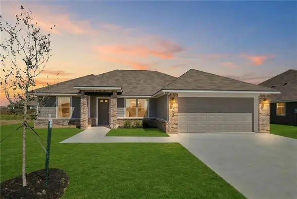 125 Cotton Cove, Snook, TX 77878