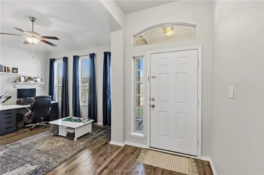 2721 Porters Way, Bryan, TX 77803 - #2