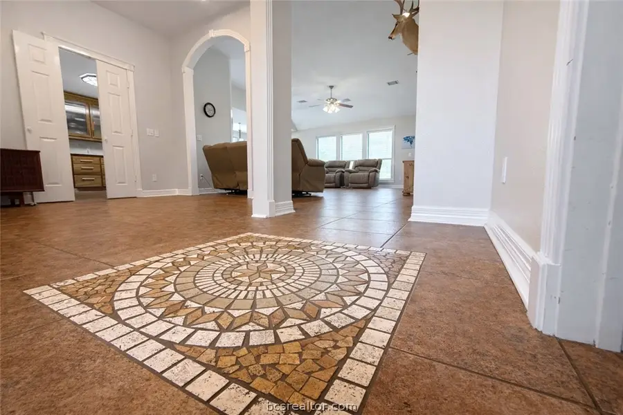 202 Golfview Drive, Hilltop Lakes, TX 77871 - #2