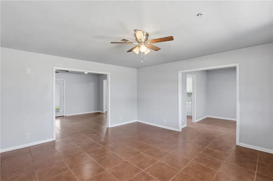 103 E Viser Street, Madisonville, TX 77864 - #3