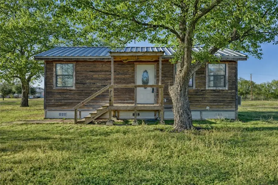 320 Gulf Avenue, Caldwell, TX 77836 - #2