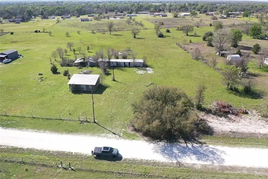 5 acs Mustang Loop, Madisonville, TX 77864 - #2