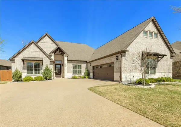 4905 Fallen Oak Cove, College Station, TX 77845