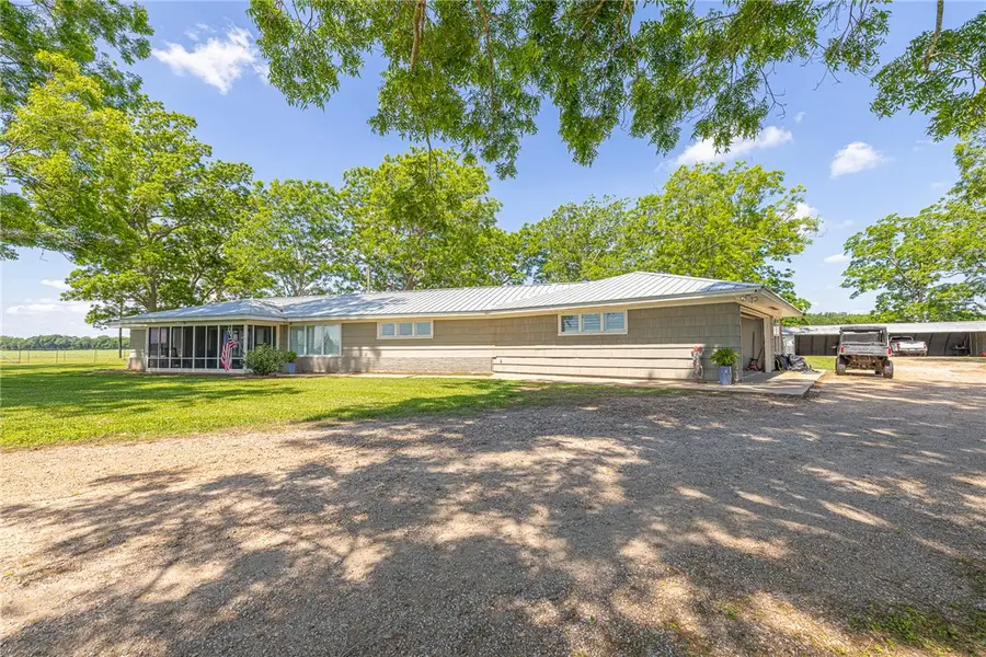 7654 County Road 121, Wharton, TX 77488 - #2