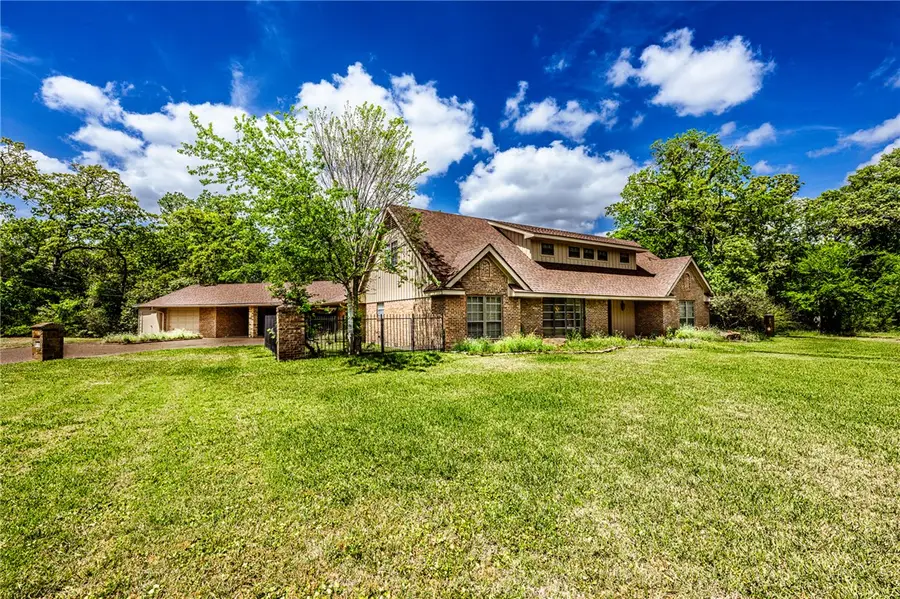1100 Broadmoor Drive, Bryan, TX 77802 - #2