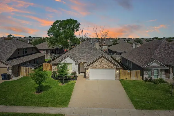 915 Dove Chase Lane, College Station, TX 77845
