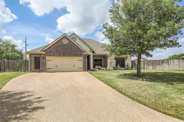 2401 Palm Court, College Station, TX 77845