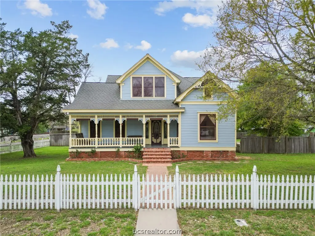 106 S Logan Avenue, Bryan, TX 77803 - #1