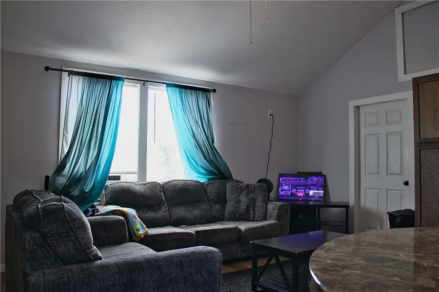 1005 Peach Street, Caldwell, TX 77836 - #3