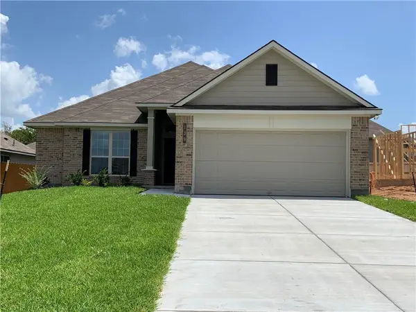 139 Bates Ct, Huntsville, TX 77320