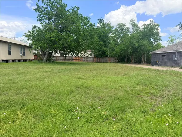 606 7th Street, Navasota, TX 77868
