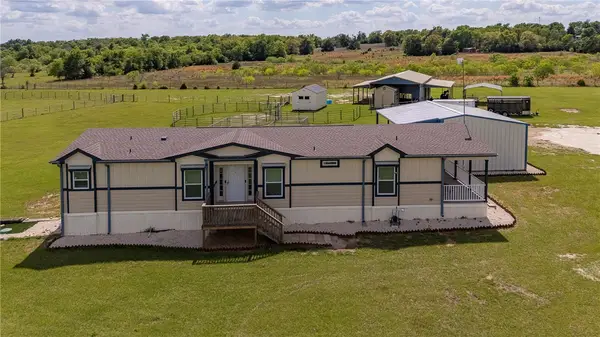 10976 Whiterock Road, Bremond, TX 76629