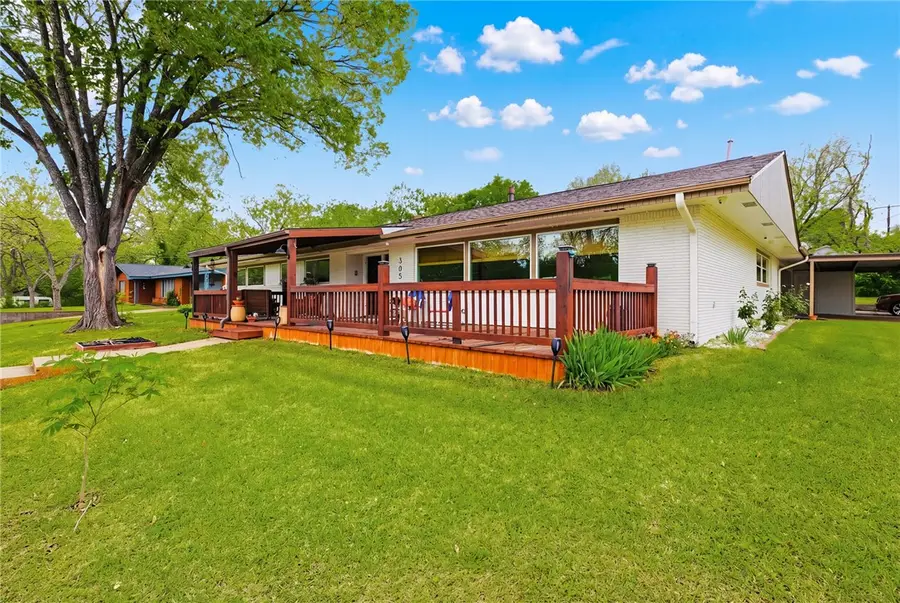 305 N Harvey Street, Caldwell, TX 77836 - #2