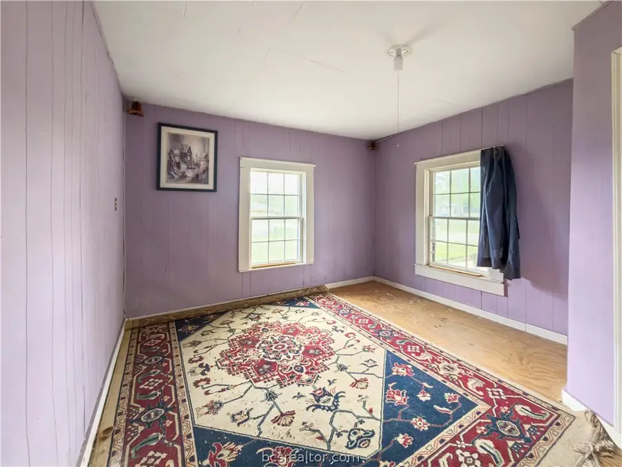 410 E 7th Street, Hearne, TX 77859 - #3