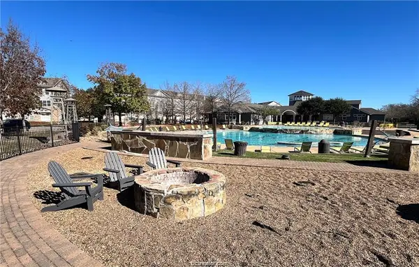 1725 Harvey Mitchell Parkway S #1716, College Station, TX 77840