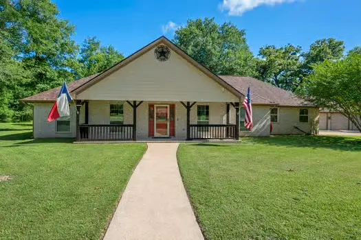 4529 Quiet Waters, North Zulch, TX 77872