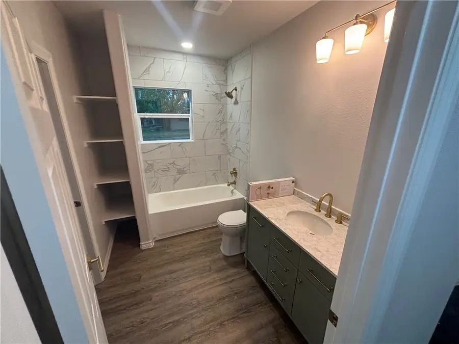 2100 Cavitt Avenue, Bryan, TX 77801 - #3