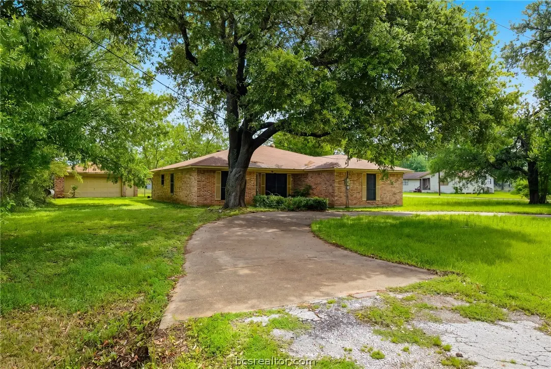 706 Mesquite Street, Calvert, TX 77837 - #1