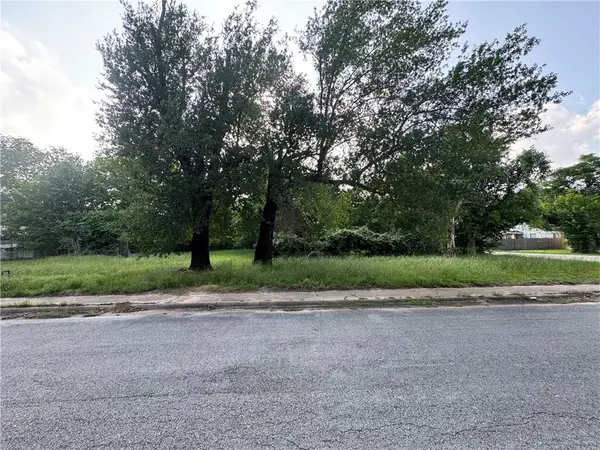 306 N Randolph Avenue, Bryan, TX 77803