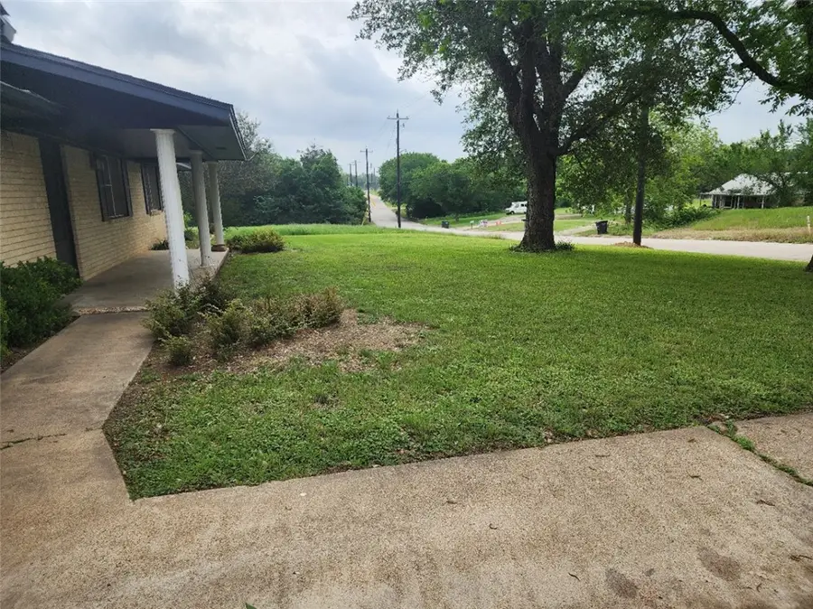 403 S Main Street, Caldwell, TX 77836 - #3