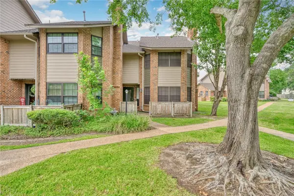 2400 Longmire Drive #303, College Station, TX 77845