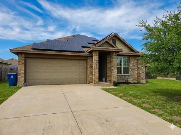 802 Mockingbird Street, Navasota, TX 77868