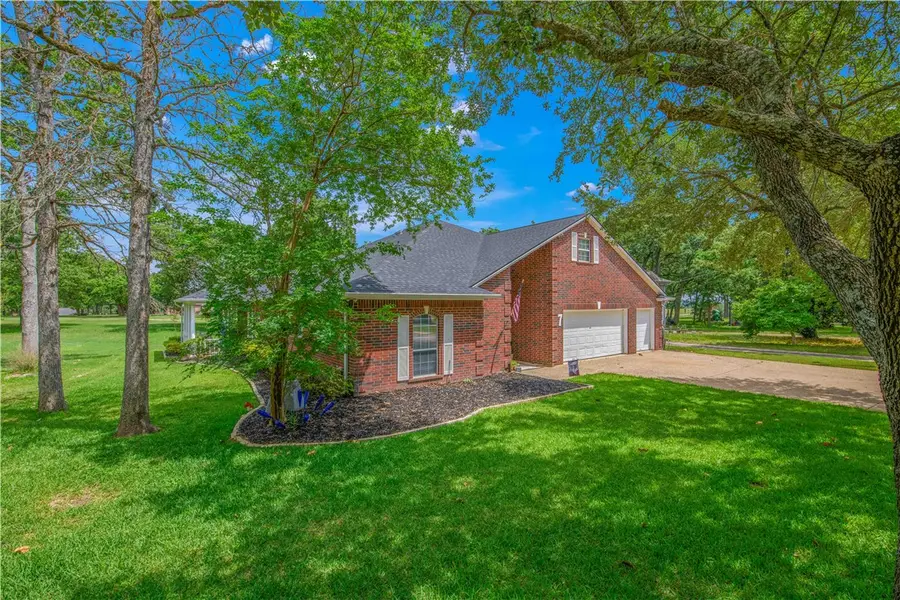 7 Hickory Ridge Lane, Hilltop Lakes, TX 77871 - #3