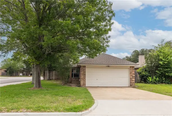 826 Azalea Court, College Station, TX 77840